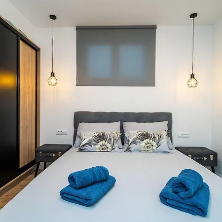 Arcadia- Two Bedroom With Terrace And Sea View Apartmán *