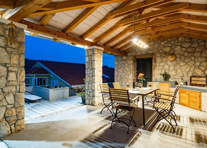 Arcadia- Two Bedroom With Terrace And Sea View