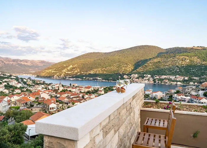 Arcadia- Two Bedroom With Terrace And Sea View