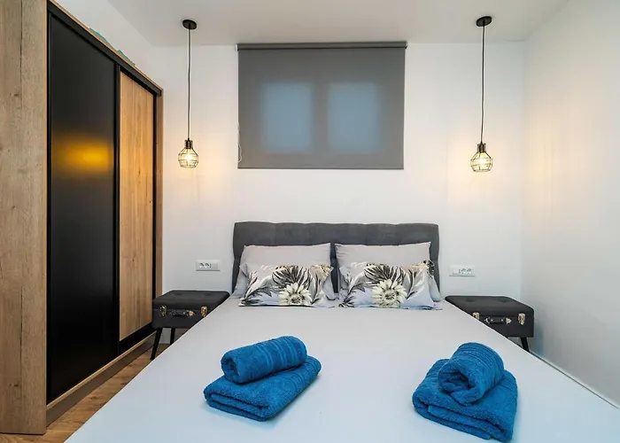Arcadia- Two Bedroom With Terrace And Sea View Appartement *