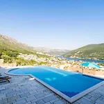 Arcadia- Two Bedroom With Terrace And Sea View شقة
